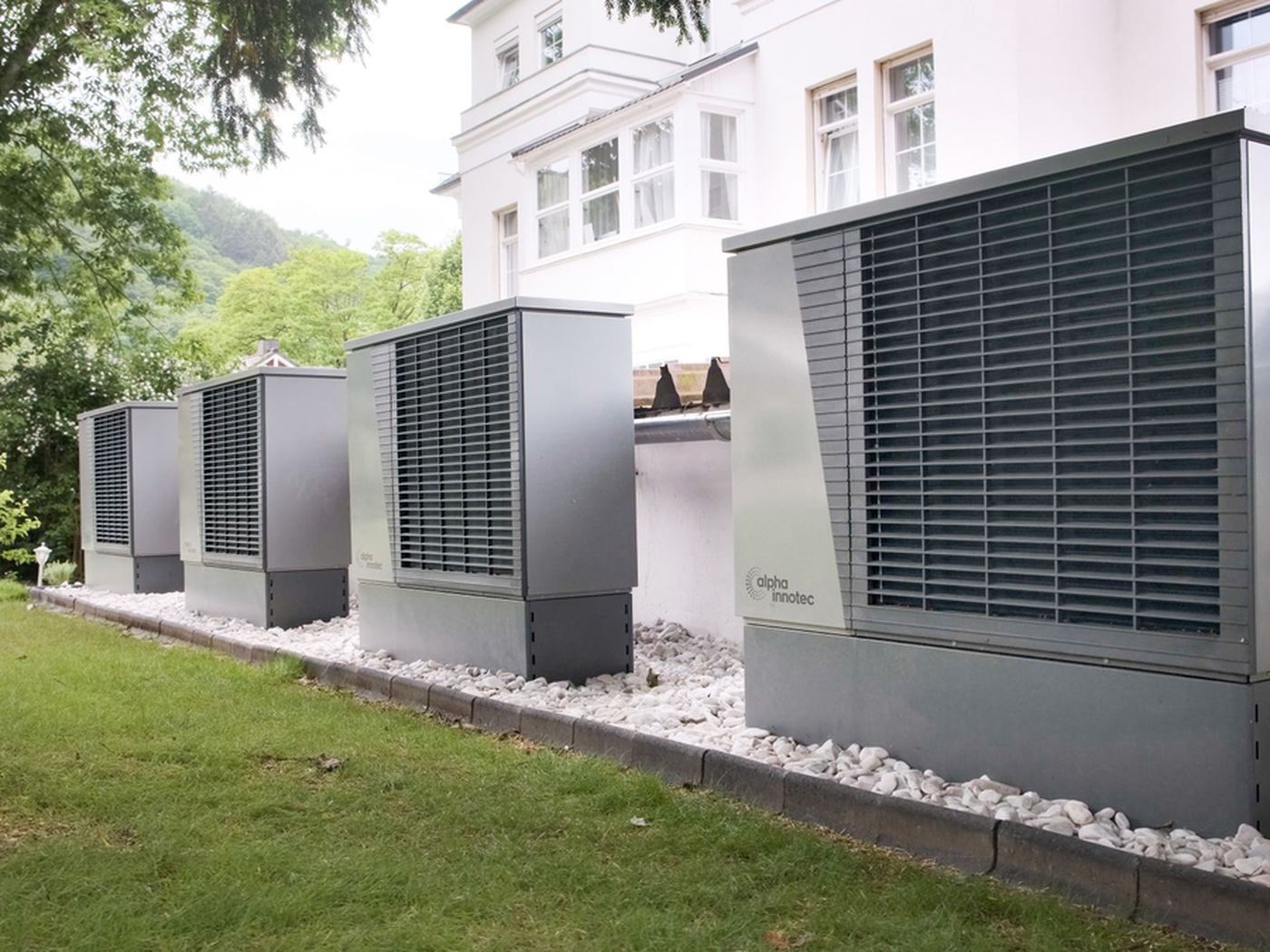Heat pump outdoor unit