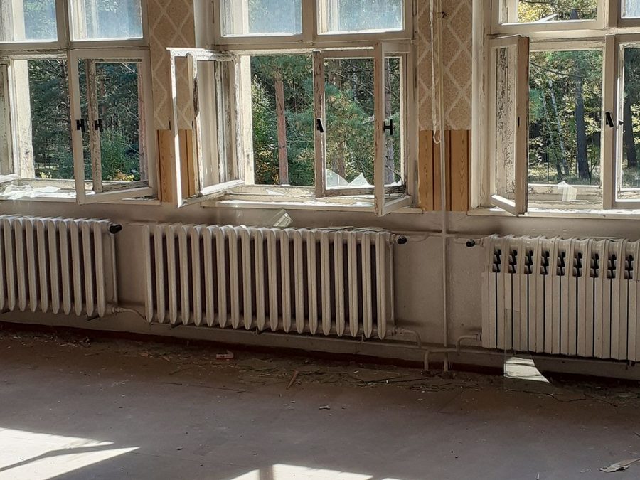Panel radiator heating