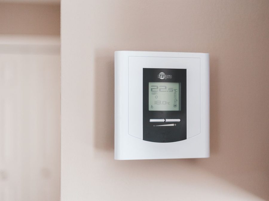 Smart digital thermostat